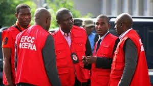 EFCC ARRESTS AVIATION OFFICER, TWO OTHERS OVER ALLEGED N4.4BN GOLD SMUGGLING