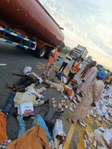 15 DIE IN LONE TRAILER CRASH IN KWARA